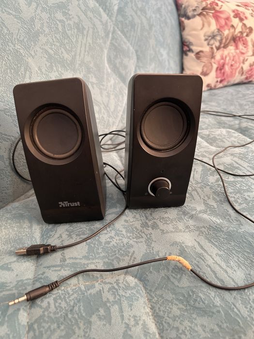 Тонколони Trust Remo 2.0 , 8W, Черни