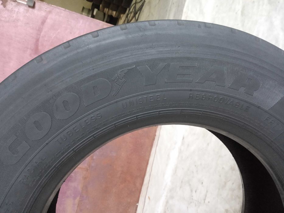 1 тежкотоварна гума за ремарке 265/70R19.5 Goodyear RHT2 143/141J FRT