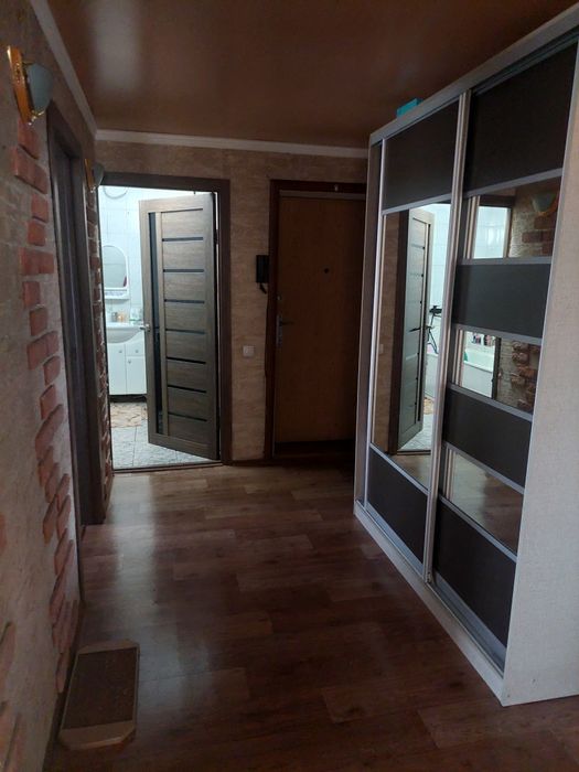 Продам 3-комнатную квартиру