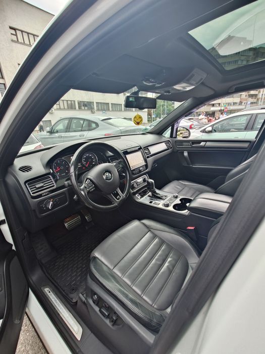 Toareg 3.0 tdi R-line 245 cp