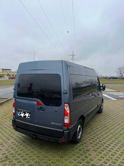 Vând Renault Master
