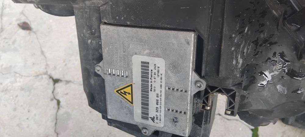 Bi-Xenon Фарове Audi A3 8P ксенон с лупи оборудвани оригинални