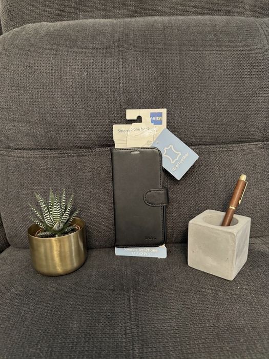 Husa tip flip din piele naturala pentru Iphone 12/12 pro