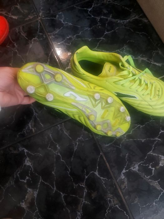 Стоножки за футбул Nike, Puma,  kipsta