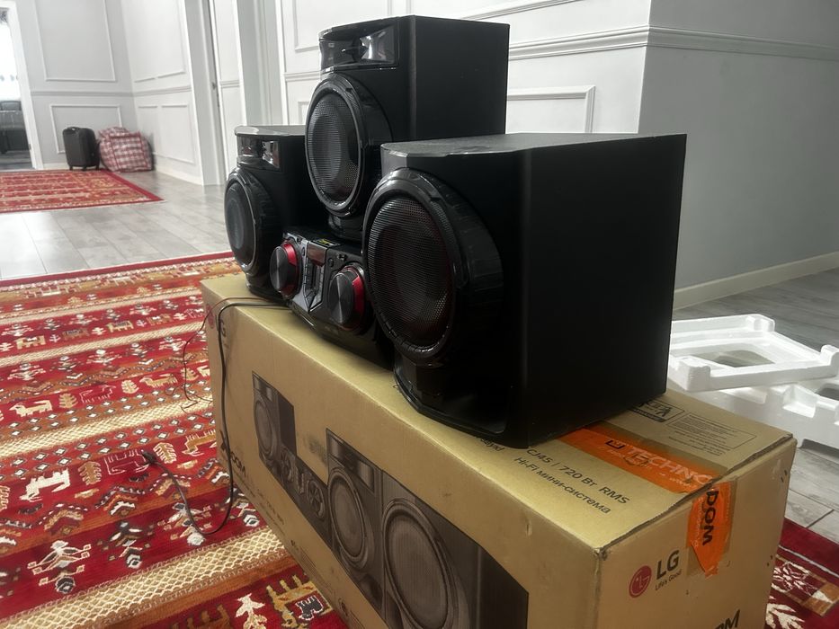 Продам музыкальный центр