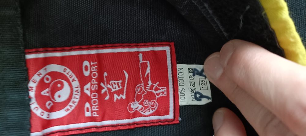 Costum Qwan Kido 123 cm +emblema