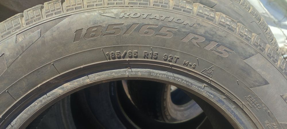 Продам резину на 15 зимние
