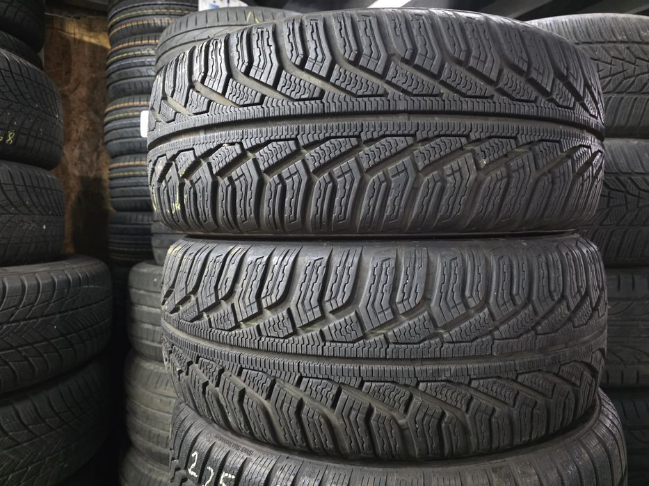 2бр Като нови зимни гуми 225 55 16 - Uniroyal