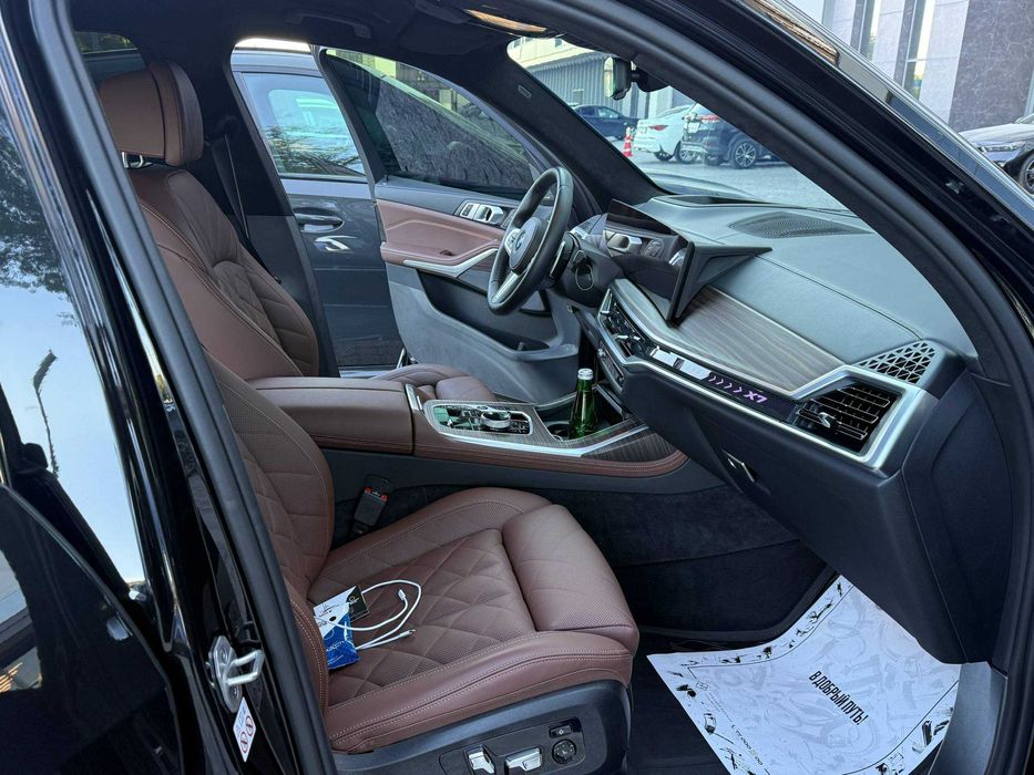 BMW X7 40i xDrive 2024