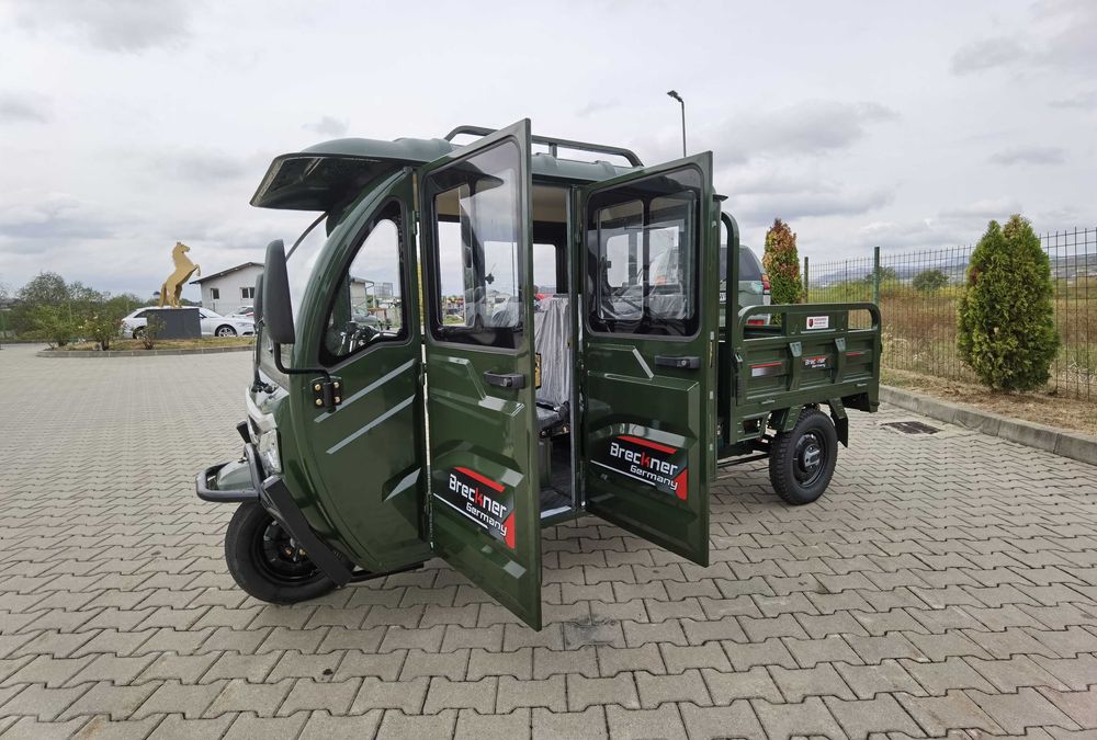 Triciclu electric Max cu cabina inchisa Max-Pro 2000 W fara permis