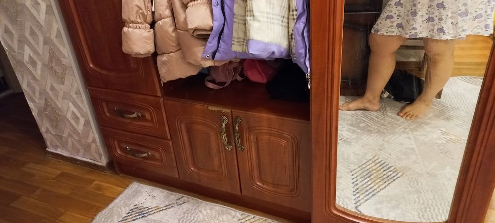 Продам шкаф в прихожую
