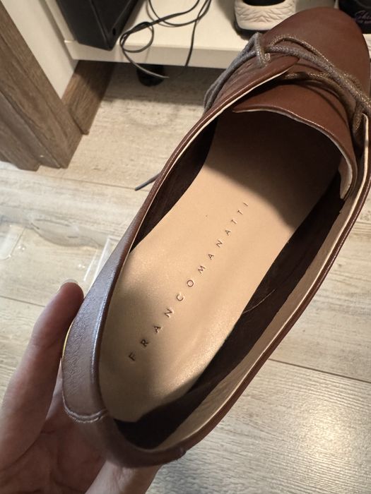 Продам туфли классические