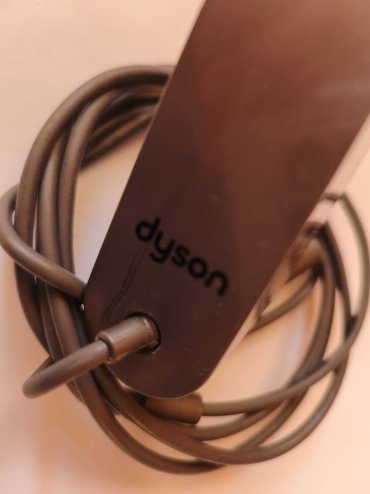 Оригинално зарядно за прахосмукачка dyson 26.1 в.