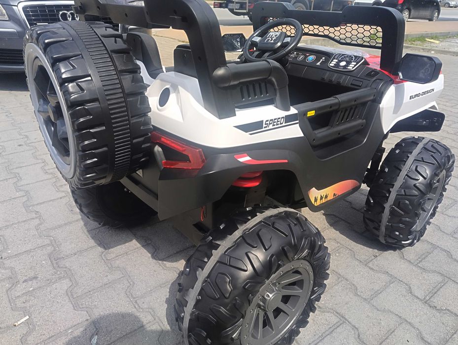 F1 Двуместен акумулаторен джип TURBO 4x4 червен