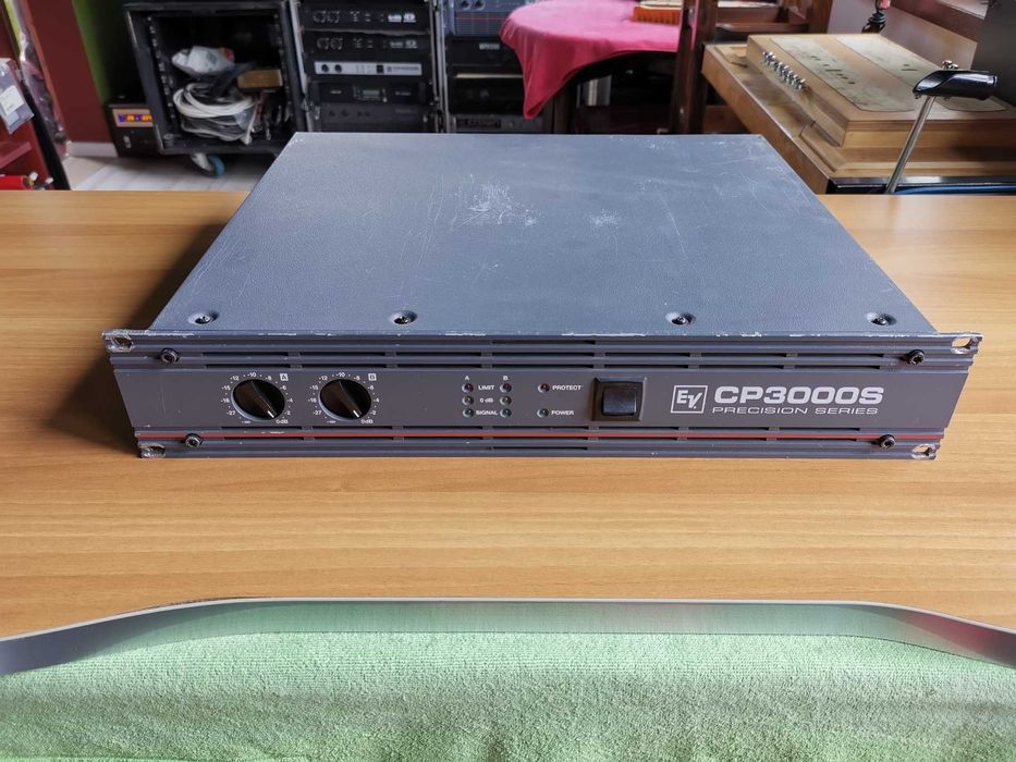 Amplificator/Putere Electro-Voice CP3000S/Dynacord LX2200 2x1100 Watt