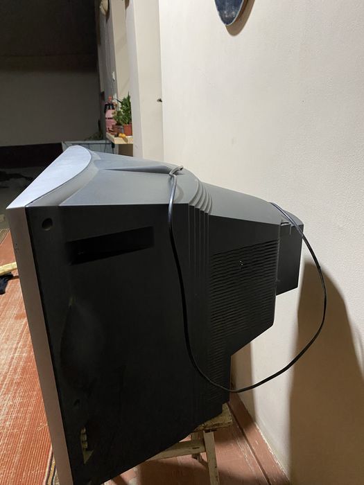 Продается телевизор LG Flatron