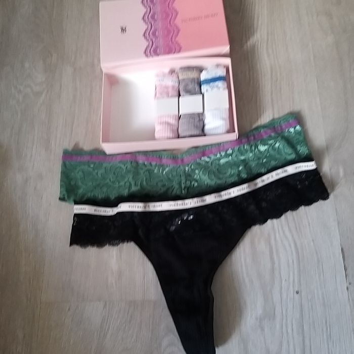 Victoria s Secret