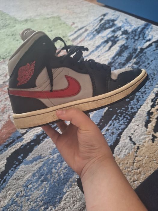 Jordan 1 Mid originali