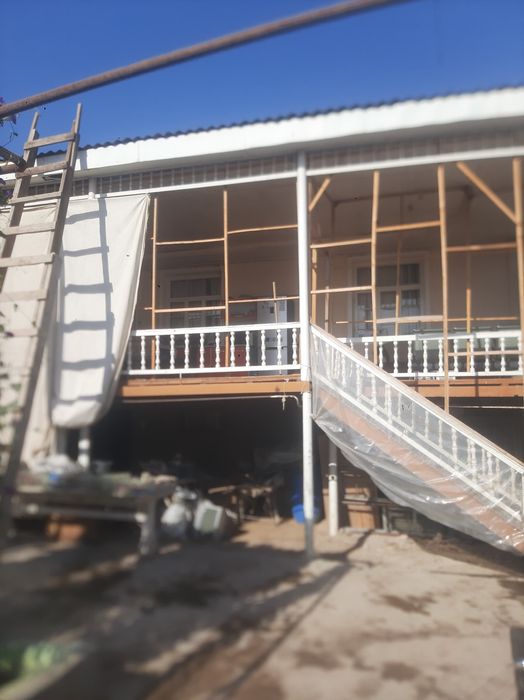 Ховли сотилади срочна