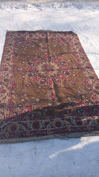 Продам ковры паласы в хорошем состоянии