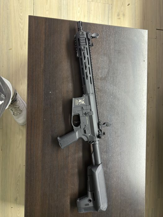 Delta Armory Replica Airsoft  M4 AR15 M-LOK 10" Charlie Black