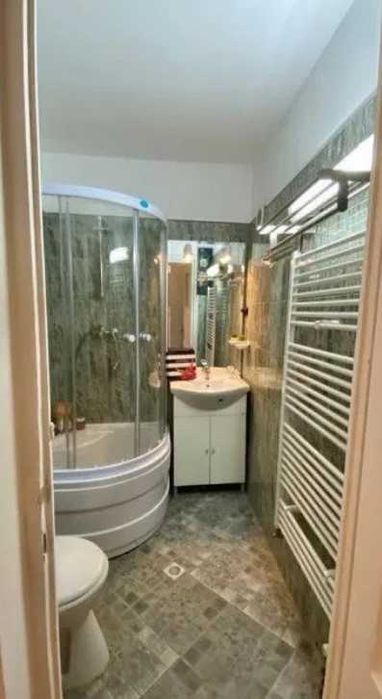 Дава се под наем Тристаен апартамент в Пловдив, Старият град - 86 кв.м за 382.5 € - Снимка #3