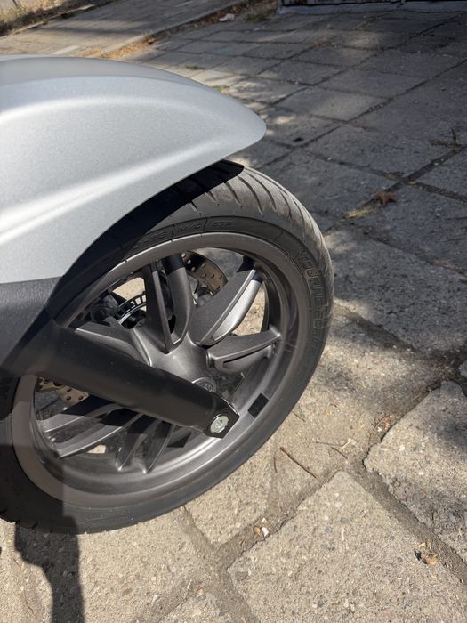 Продавам Piaggio Beverly 400 S