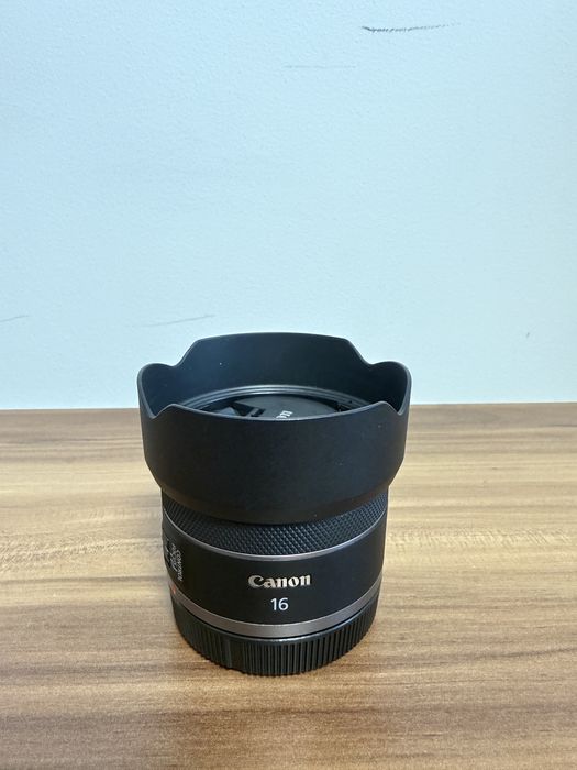 Canon RF16 mm F2.8 STM