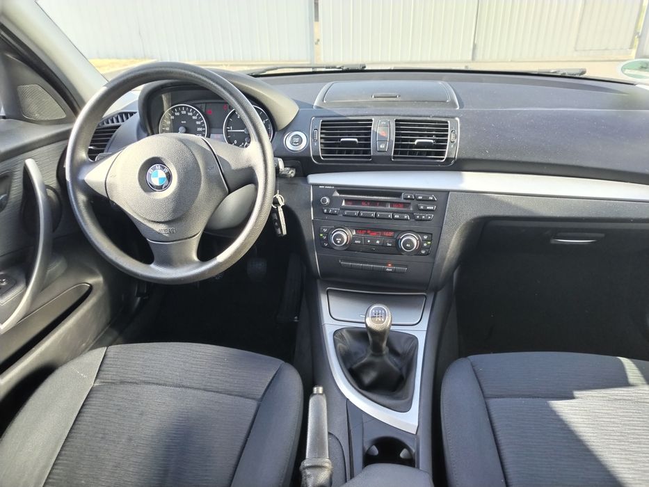 BMW SERIA1/AN 2010/2 LITRI Diesel 116 CP