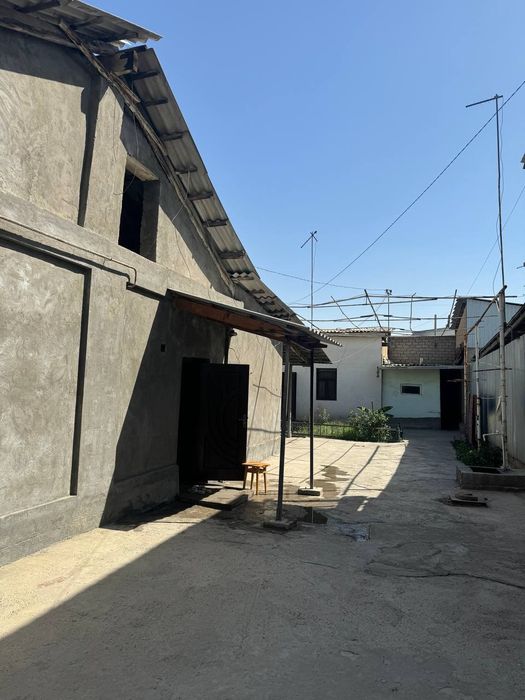 Srochna Hovli sotiladi Tabibiy ko'chasida bez makler