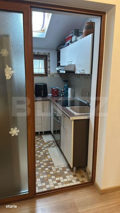 Apartament de vanzare cu 3 camere, 53 mp, zona Semicentrala