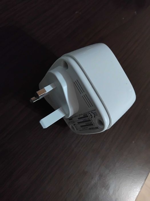 NETGEAR - Range Extender Semnal wi.fi
