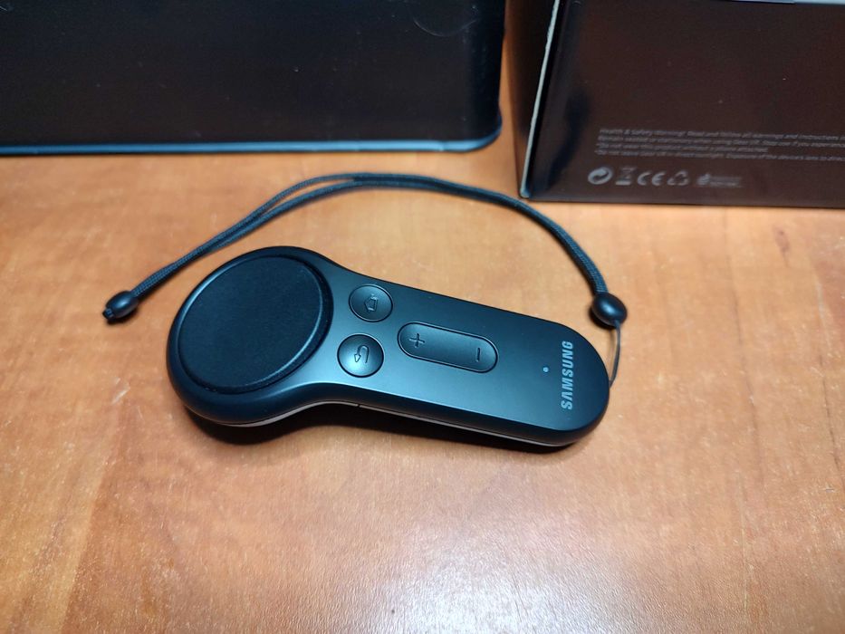 Ochelari realitate virtuala Samsung Gear VR R325+ Controller Oculus