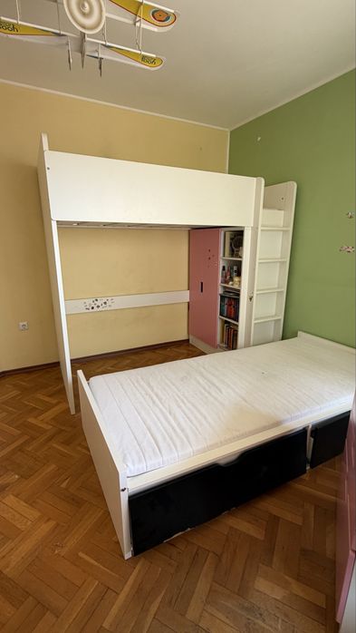 Двуетажно легло, бюро SMASTAD
