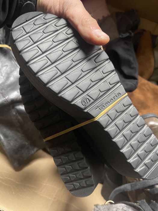 МИКС кашон НОВИ боти и ботуши на познати марки