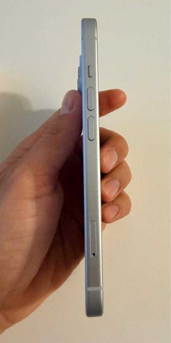 iPhone 15 • BLUE • 98% Bateria • SCHIMB