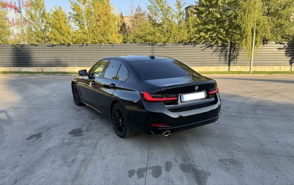 BMW Seria 3 2023 — imagine 2