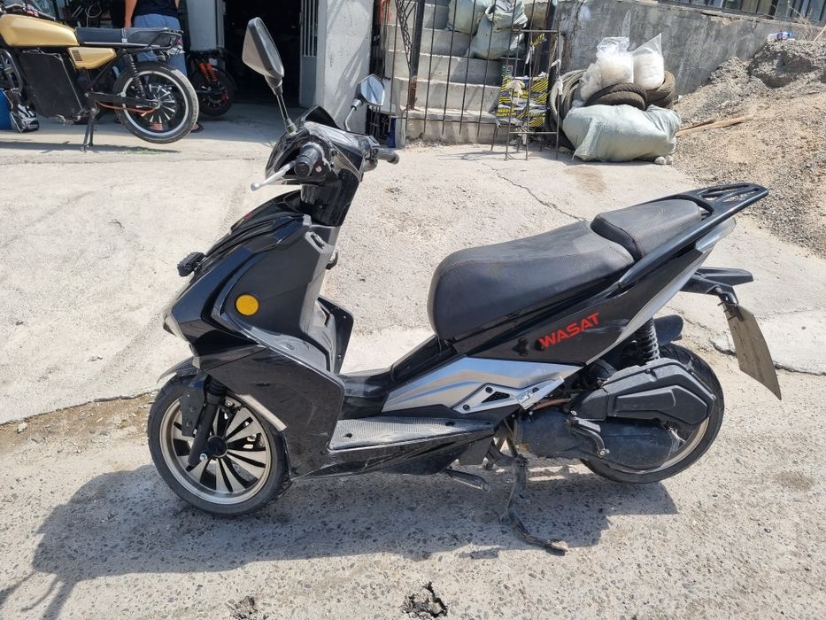 skuter Italia R2 benzin