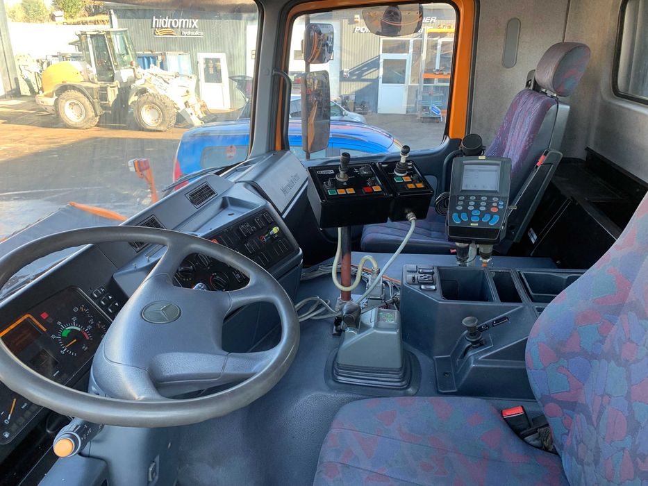 Autospeciala cu Sararita-Macara si Lama zapada Mercedes Actros 1831