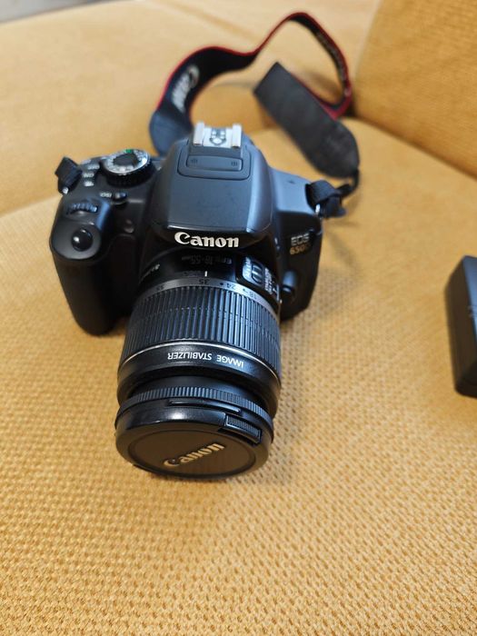 Фотоапарат Canon EOS 650D + Обектив 18-55mm IS – Перфектно състояние + Подарък чанта!