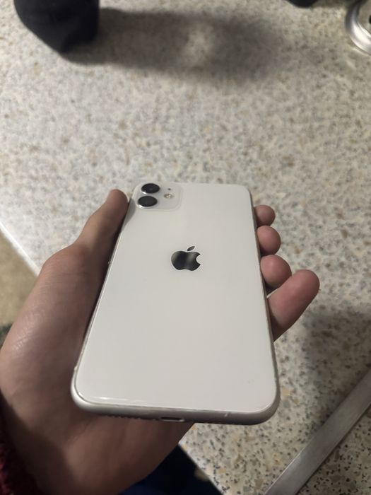 Айфон 11 64гб идеал