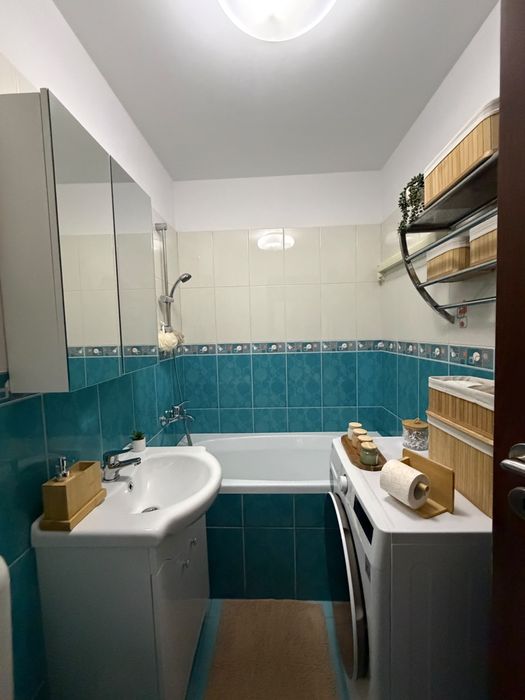 Proprietar vand garsoniera moderna  zona Dristor 2, metrou la iesirea din bloc . EXCLUS AGENTII