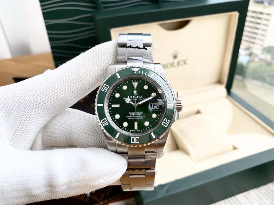 Часовник Rolex Submariner Hulk