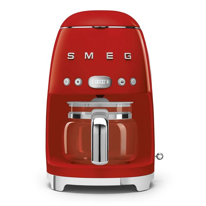 Капельная кофеварка SMEG DCF02PKEU для фильтрованного кофе розовый