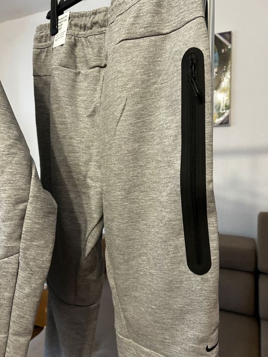 Compleu Nike Tech Grey(marimi: S, M, L, XL, XXL)
