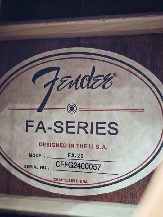 Гитара Fender FA-25.