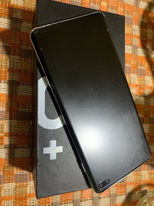 Продаю тел самсунг с 10+ 128г