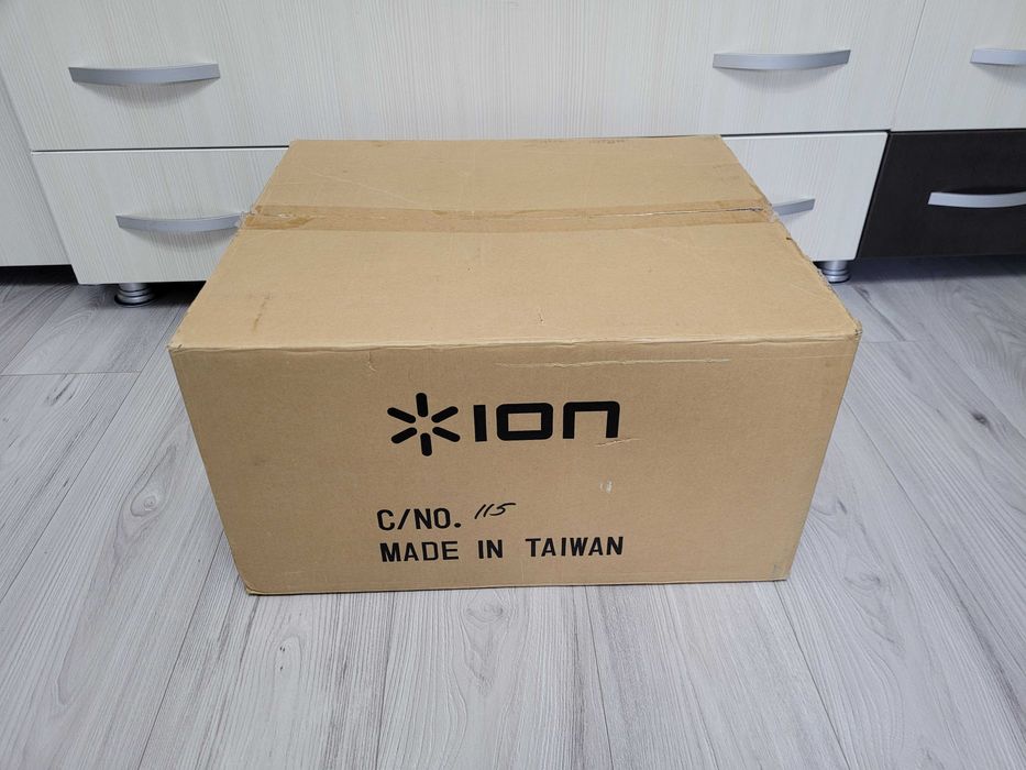 ION LP 2 CD turntable with cd recorder