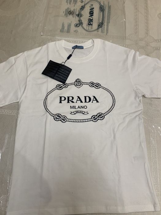 Prada futbolka футболка