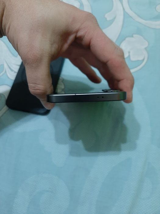 Продавам Samsung Galaxy S24 plus 256 Като нов